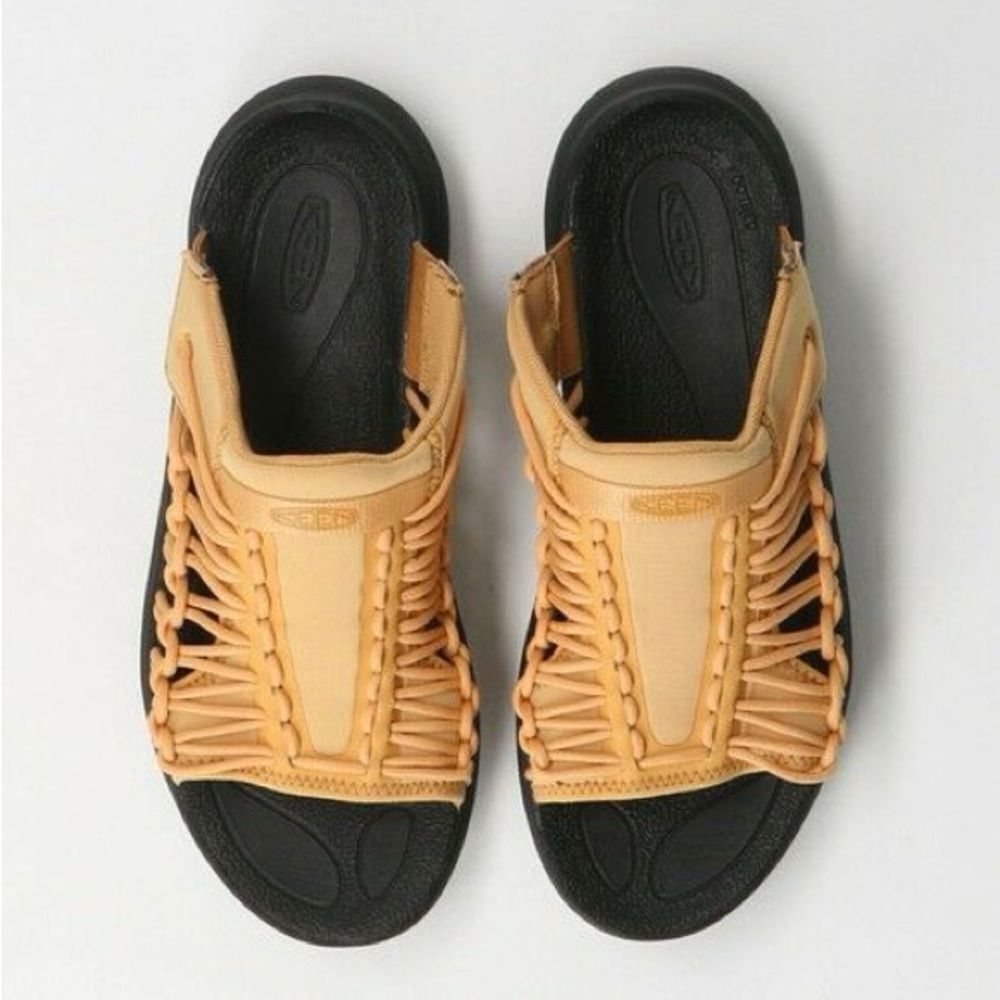 Keen NWT Uneek O3 sneaker sandal 7.5